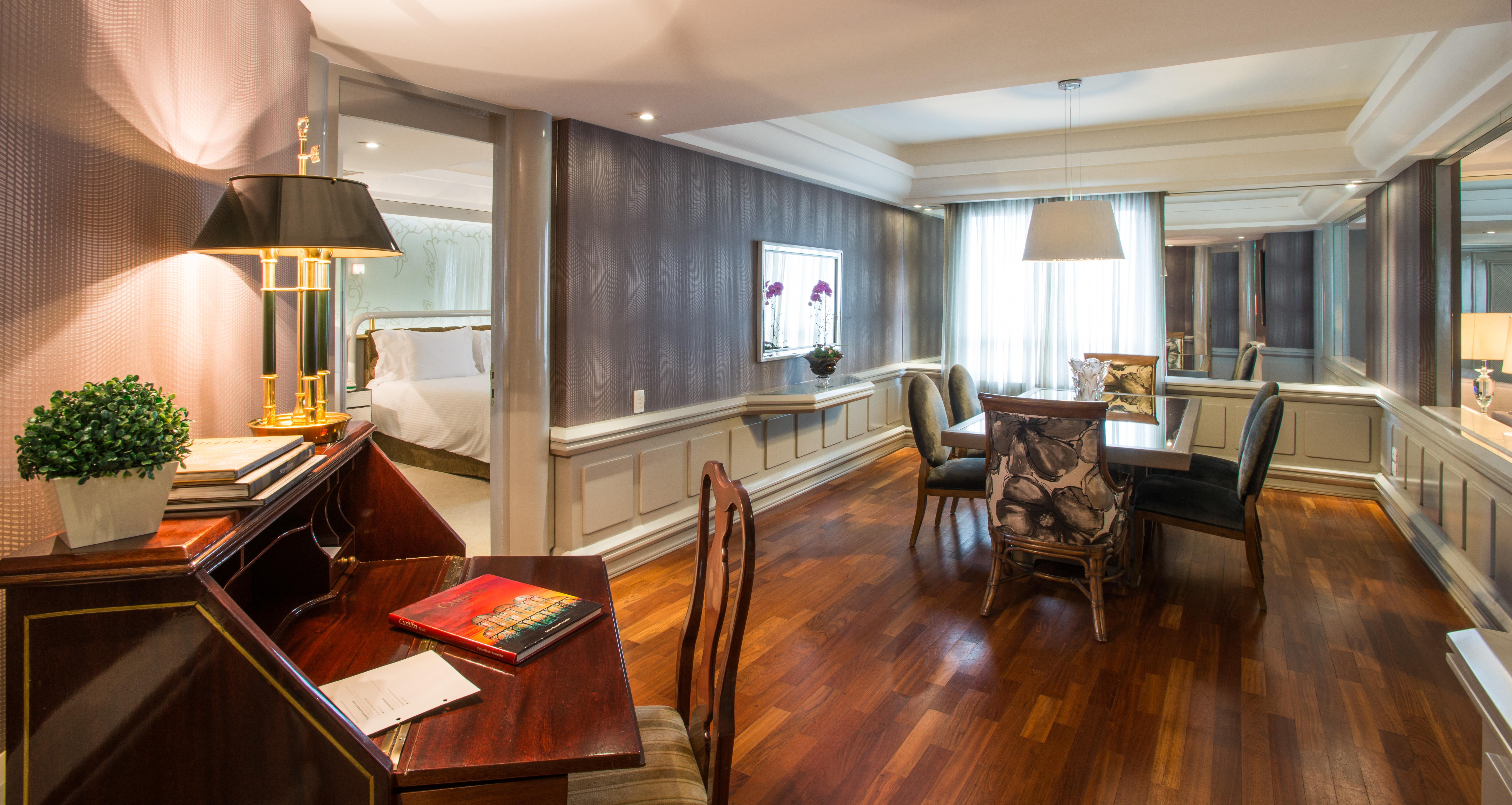 Bourbon Hotel & Suites كوريتيبا المظهر الخارجي الصورة A suite at the hotel
