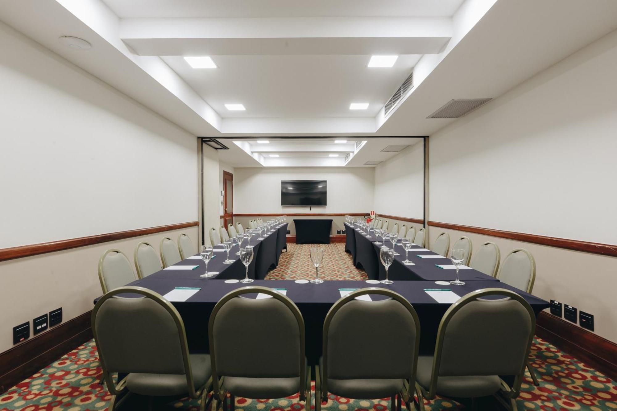 Bourbon Hotel & Suites كوريتيبا المظهر الخارجي الصورة Meeting room